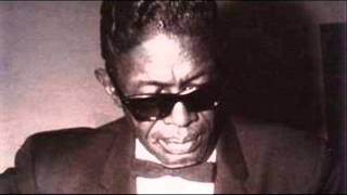 Lightnin' Hopkins - I'm a Stranger