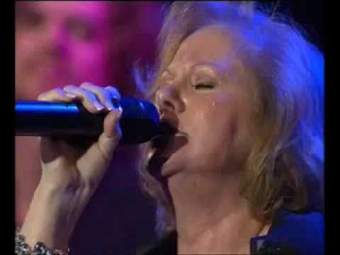 Maria da Fé  - Povo que lavas no rio