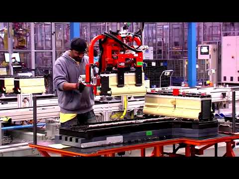 U.S. weekly jobless claims fall more than expected