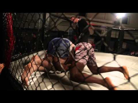 Ian Coughlan vs Makinde Adeyemi at Ryoshin FC 8