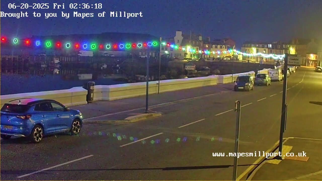 Mapes of Millport- Scrolling Camera Live Stream - www.mapesmillport.co.uk