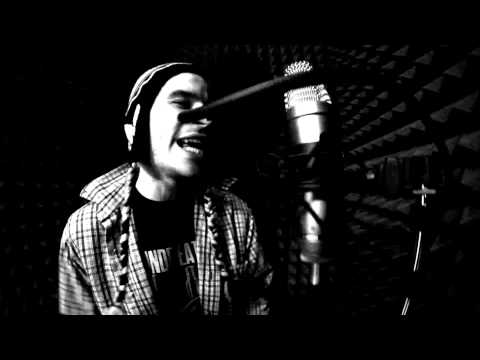 Invivtation 2 Wicked Kickit: New Year 2013 @ Kiev, Штани