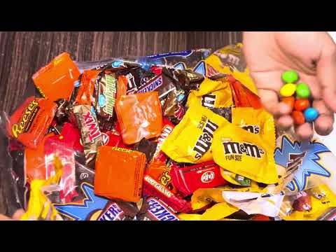 Kirkland Chocolate Mix Ultimate KitKat Snickers Twix  M&M  Almonds Airhead Costco #chocolate #masti