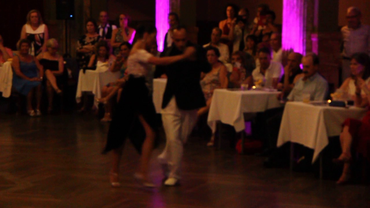 MAXIMILIANI CRISTIANI E KARINA COLMEIRO NO 8º TANGO LIBER - 2/5
