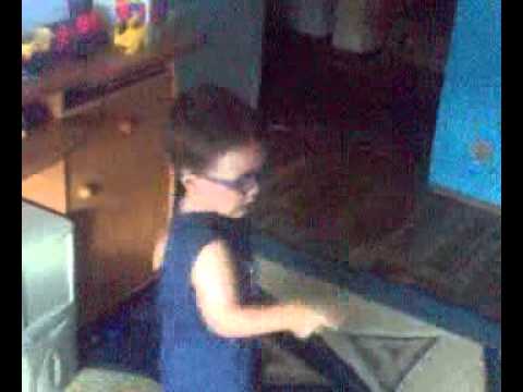 Tot mai sus-Guess Who,Marius Moga si cel mai tanar si infocat fan :))