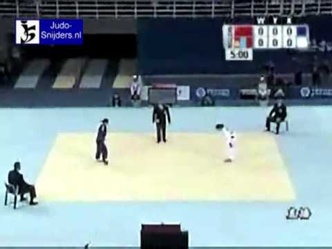 Judo 2007: Xiao (CHN) - Munkhbaatar (MGL) [-52kg].