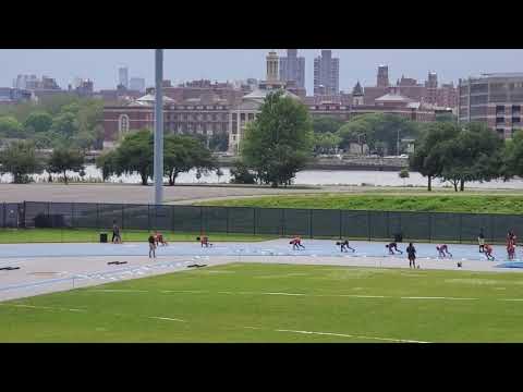 Novas 11-12 girls 200m at Icahn Stadium (heat 1)