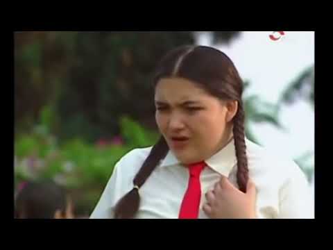 Como en el cine | Lola regresa al internado