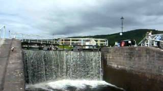 preview picture of video 'Fort Augustus Locks'