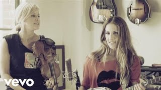 Court Yard Hounds - Sunshine (Live Acoustic)