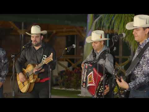 Y Andale luceros jr ft la bertiniza de culiacan