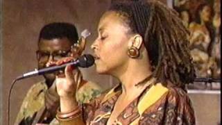 Cassandra Wilson - Round Midnight - HQ