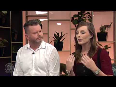 Kitchen Benchtops with The Cafe & Mastercraft Kitchens