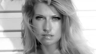 Lee Rath Live - performing The look of love. - Amazing vocals and salty jazz voice.Pure class.