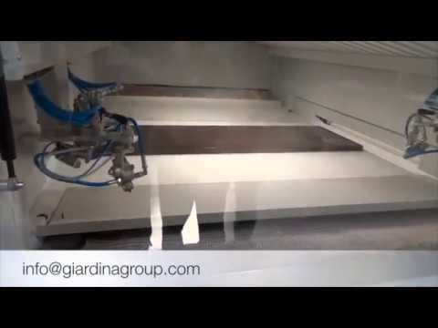 Spruzzatrice automatica per porte e mobili