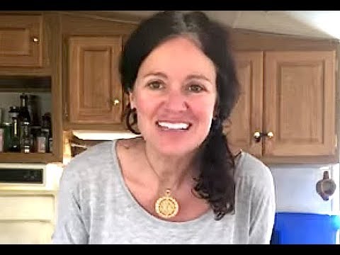 私のティーシャツを着てくれたタラに感謝します (Thank You Tara For Wearing My Teeshirt)