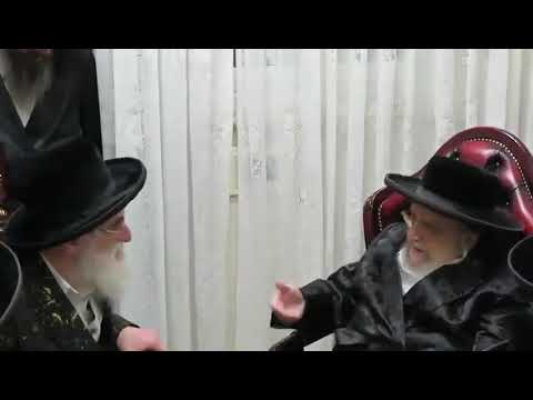 Viznitz Rebbe R' Mendel Visits His Mechutan The Tchakaver Rebbe - Menachem Av 5781