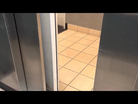 DOOR FAIL: Otis Hydraulic Elevator @ The La Quinta Inn And Suites-Warwick RI