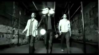 Ricky Martin Ft. Glee Cast - Sexy And I Know It (Music Video)