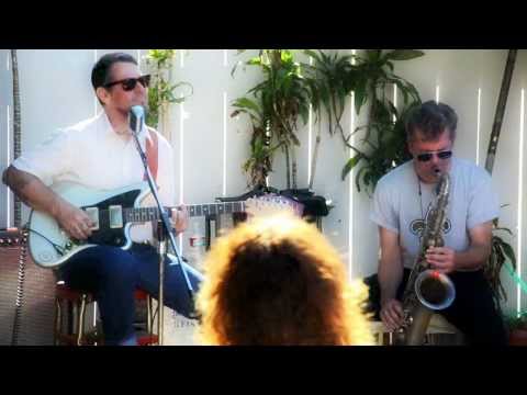 Eric Lindell "VALERIE - BE THANKFUL FOR WHAT YOU GOT" Venice Beach House Party 9 22 13