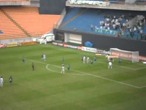 lance perigoso do jogo entre barueri 2 guarani 2