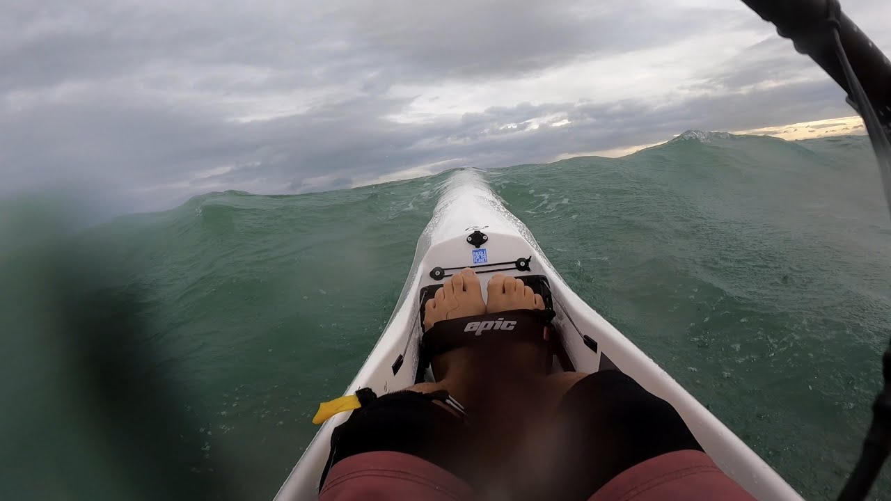 Very rough sea, long clip - Epic surfski V10L