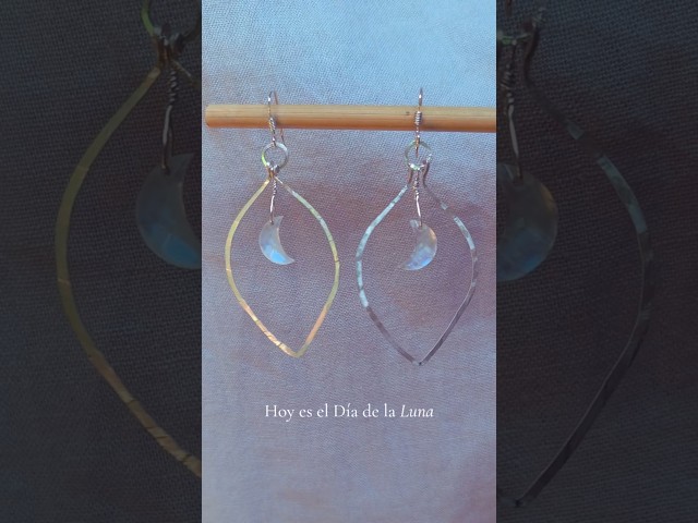 Vídeo relacionado con Inateannal Boho Ovalada Piedra Lunar Natural Pendientes Colgantes Piedra Lunar Blanca Pendientes Redondos Opalo Pendiente De Opalo Vintage Gota Joyas Para Mujeres