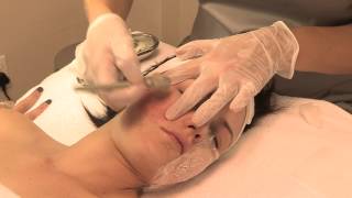 preview picture of video 'Linda van Niekerk Medical Aesthetic Skin & Laser Clinic - South Africa Travel Channel 24'