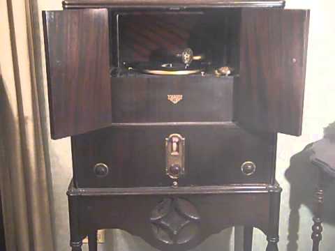 RUSSO AND FIORITO'S ORIOLE ORCH. - THAT LULLABY STRAIN - ROARING 20'S VICTROLA RADIOLA