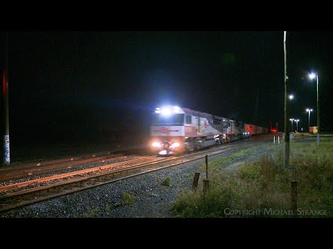 6MP9 SCT Mixed Freight Train - Boxcars, Containers, Steel (15/4/2023) - PoathTV Australian Railways