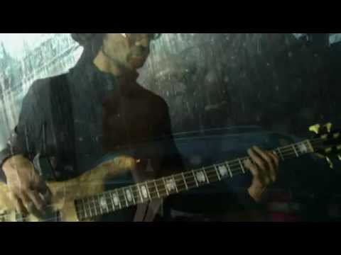 Waiting in Vain A tribute to Bob Marley Lenroy "Bassie" Guiste Miss Liability UK