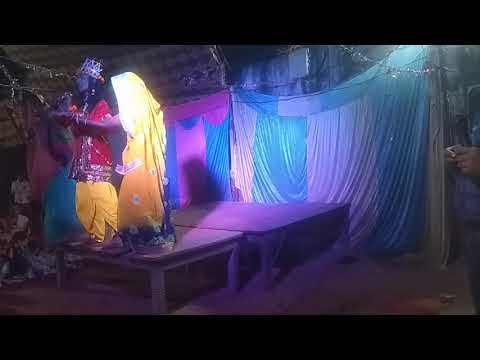 Tu Hai Khari Khari main gori sanvare