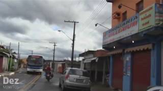 Homem é morto a facadas ao tentar defender esposa