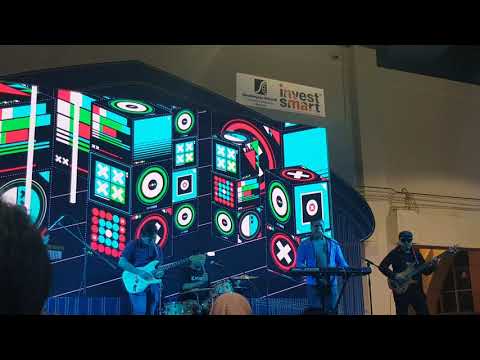 Caliph Busker_Sweet Child O' Mine (Live)