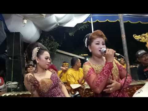 Putra Munggul Pawenang - Ngarujuk ( Alok Kasepuhan Wa Eye Darya)