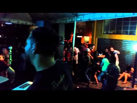 Blink 182 - All The Small Things por Made of Steel