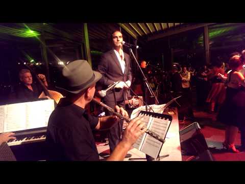 Ensemble Hyperion - Tu Vuò Fà L'Americano