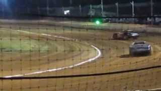 preview picture of video 'Kununurra Speedway - 2 Camaro cars'