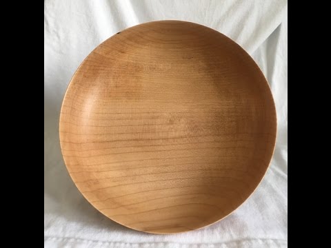 Woodturning a Figured Maple Bowl