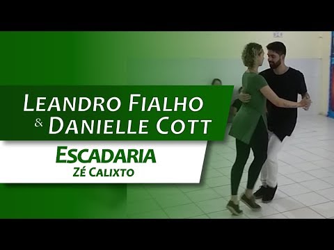 Escadaria - Zé Calixto // Leandro Fialho e Danielle Cott