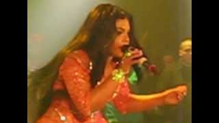Lil&#39; Kim &quot;Cheatin (Man Down Remix)&quot; Live at the Gramercy Theater