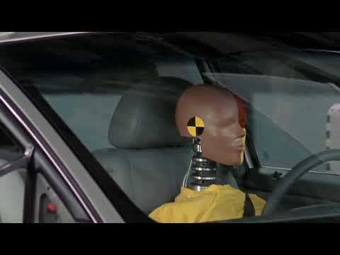 IIHS Side impact crasht test : Demonstrating the benefits of side airbags