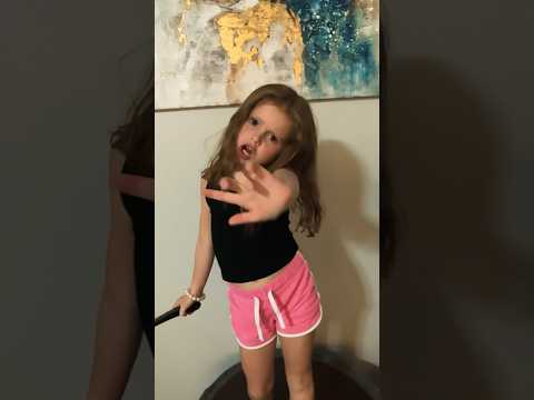 VICTORIOUS FREAK the FREAK OUT! 🎤Go Louise! #iykyk #shorts #victorious #victoriajustice #comedy