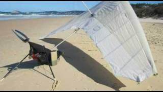 preview picture of video 'Rainbow Beach Hang Gliding 2010 Pt 1'