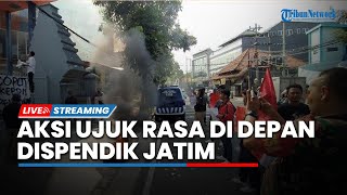 LIVE: Polemik Sekolah Jual Seragam Mahal Picu Aksi Demonstrasi hingga Bakar Ban di Dispendik Jatim