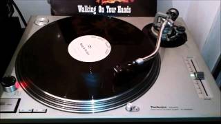 Red Lorry Yellow Lorry - Walking on Your hands