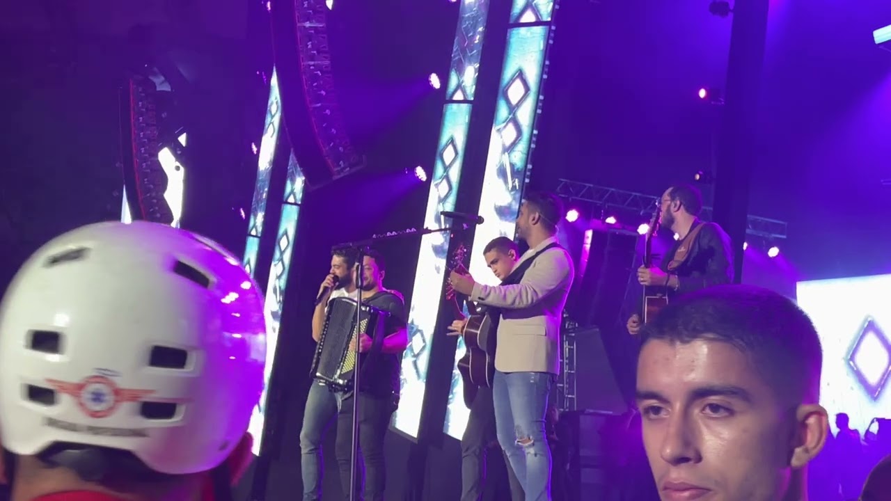 Watch Now Henrique & Juliano-Surreal para Belo Horizonte 10/12 Henrique & Juliano-Surreal para Belo Horizonte 10/12