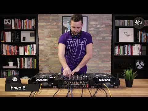 COUCHSURFING #6 w/ HRWO E (Zagreb, HR)