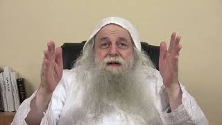 פרשת תולדות תשפ"ה - המפתח לאמת ולשקר מאת כ"ק האדמו"ר מרחלין שליט"א (חסידות רחלין) - התמונה מוצגת ישירות מתוך אתר האינטרנט יוטיוב. זכויות היוצרים בתמונה שייכות ליוצרה. קישור קרדיט למקור התוכן נמצא בתוך דף הסרטון