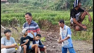 Download lagu Film pendek Sunda lucu - ngeprank jama nu ngusep Part 2 mp3